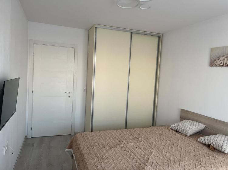 Apartament cu 2 camere decomandat, mobilat în Theodor Pallady