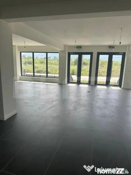 Spațiu comercial, de 350 mp, în Rădăuți