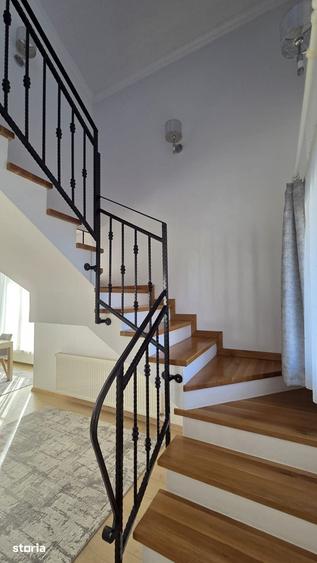 Casă cu 4 camere cu Teren 560 Mp în Central