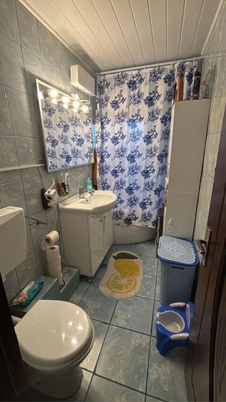 Apartament cu 2 camere decomandat, mobilat în Central