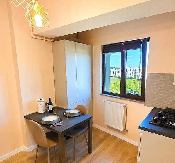 Apartament cu 3 camere decomandat, mobilat în Sisești