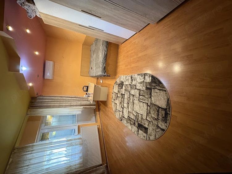 Apartament cu 2 camere decomandat în Casa Cărții