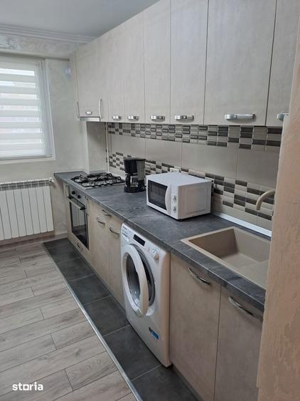 Apartament cu 2 camere, mobilat în Micro 14