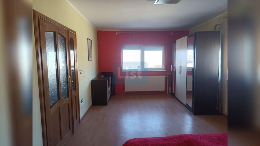 Casă cu 5 camere cu Canalizare în Balta Verde