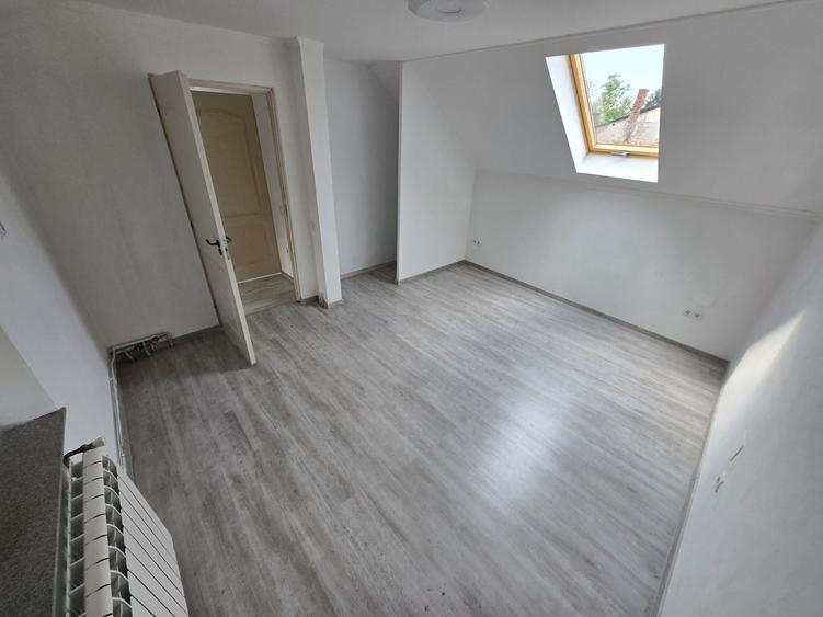 Casă cu 4 camere în Iosia