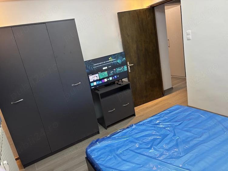 Apartament cu 3 camere semidecomandat, mobilat în Ștefan cel Mare