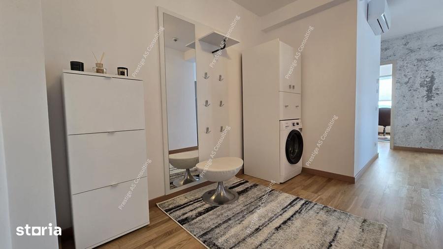 Apartament cu 3 camere, mobilat în Badea Cârțan