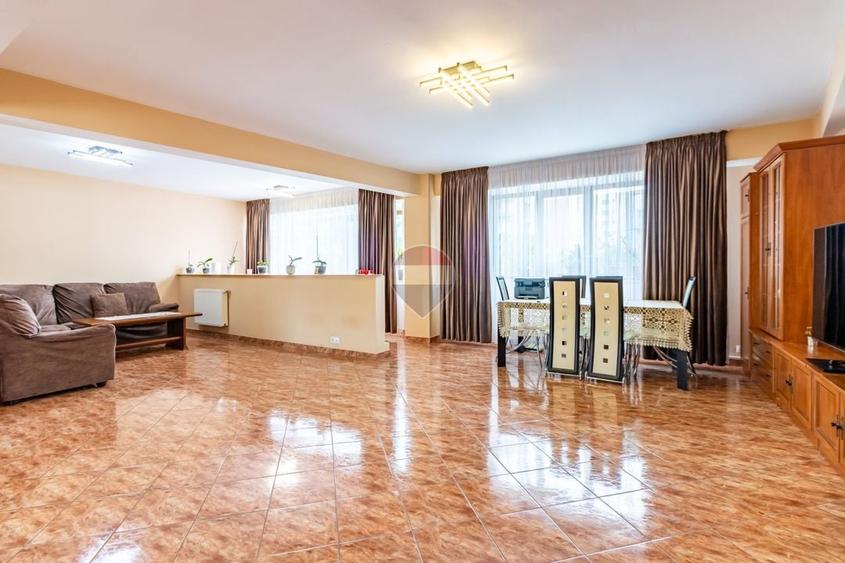 Spațiu comercial, de 461 mp, în Militari