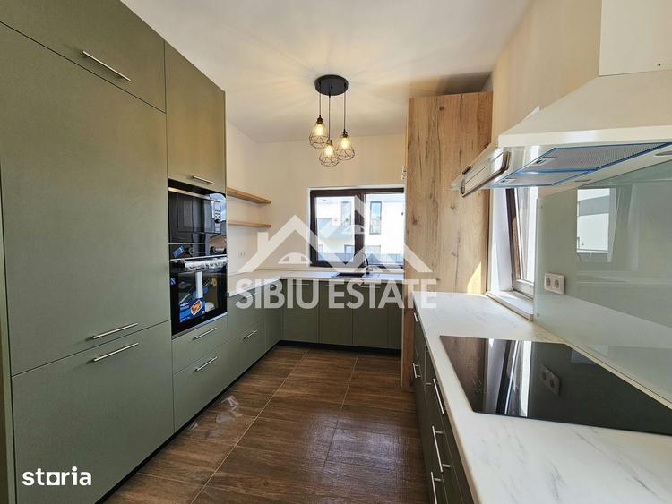 Casă cu 4 camere cu Teren 220 Mp în Central