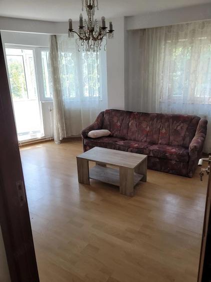 Apartament cu 3 camere decomandat, mobilat în Aviației — fotografia 1