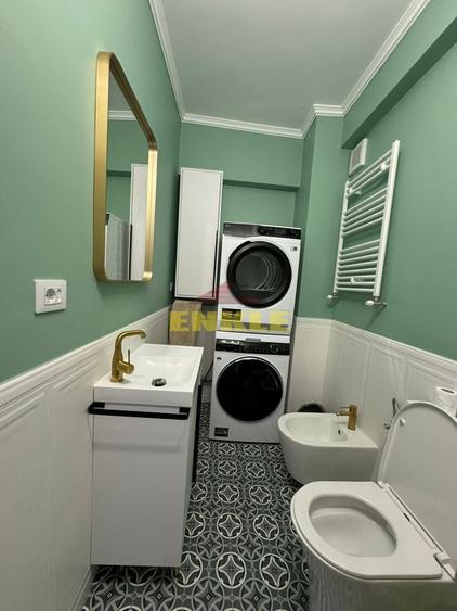 De vânzare – Apartament 4 camere, 102 mp, zona Bazar - 14