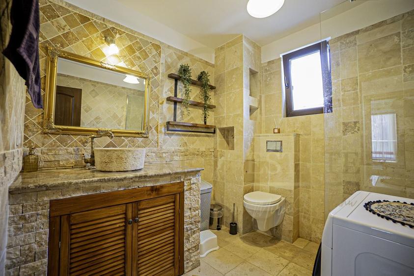 Casă individuală cu 5 camere cu Canalizare în Valu lui Traian