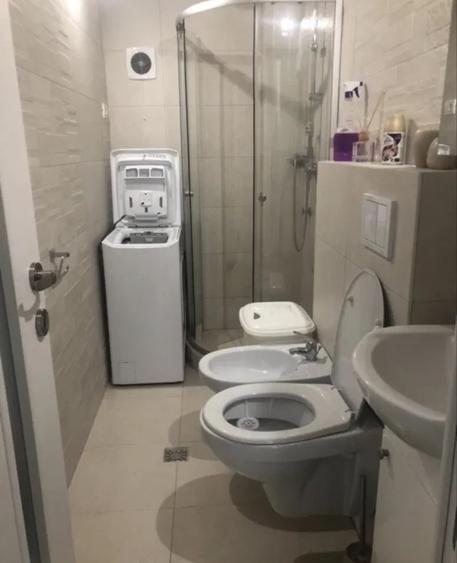 Garsonieră decomandată, mobilată în Central