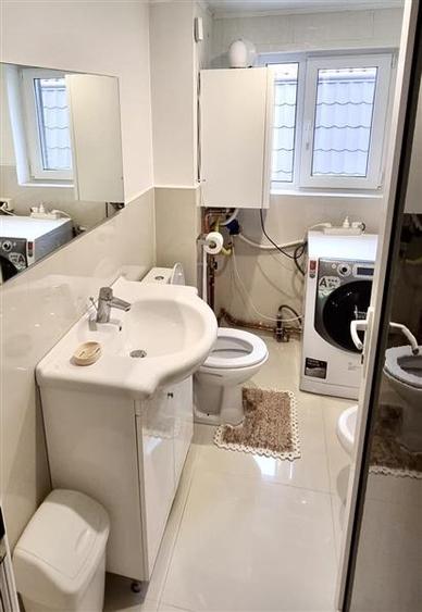 Apartament cu 3 camere circular, mobilat în Copou