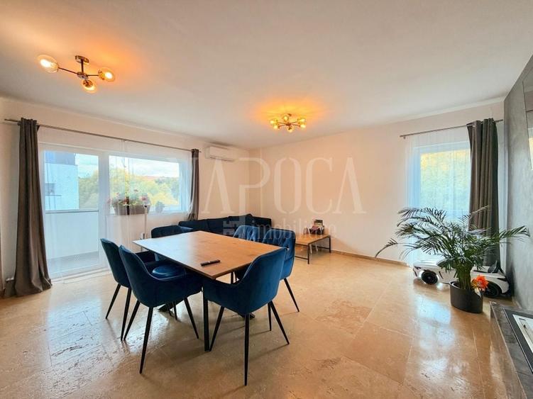 Apartament cu 3 camere semidecomandat în Florești