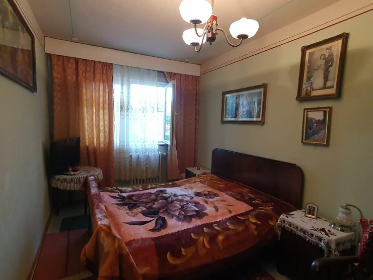 Apartament cu 3 camere decomandat în Aurel Vlaicu