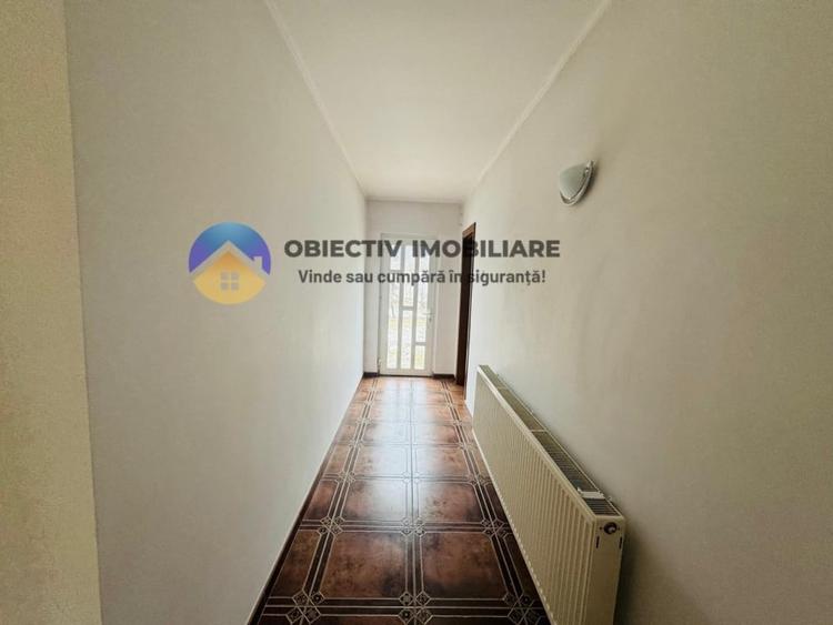 Casă cu 4 camere cu Teren 1376 Mp în Borca