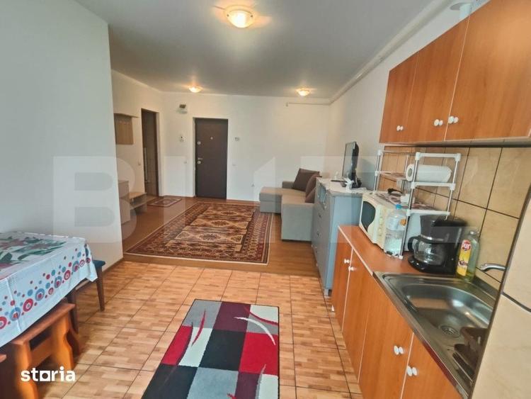 Apartament cu doua camere, mobilat, etaj 2, strada Florilor - 6