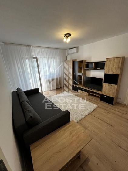 Apartament cu 2 camere nedecomandat, mobilat în Dâmbovița