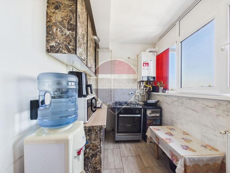 Apartament cu 2 camere semidecomandat, mobilat în Olteniței