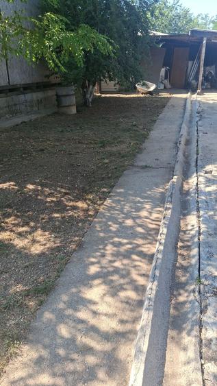 Casă cu 3 camere cu Teren 1870 Mp în Stănești