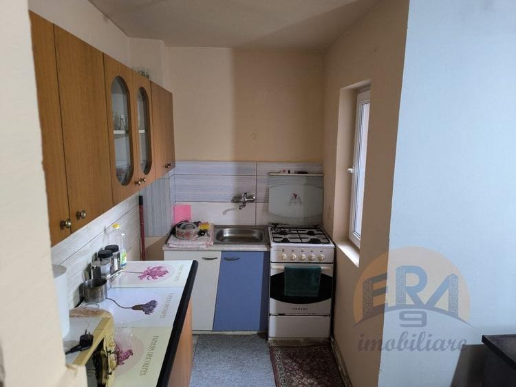 Apartament cu 2 camere decomandat, mobilat în Sântandrei