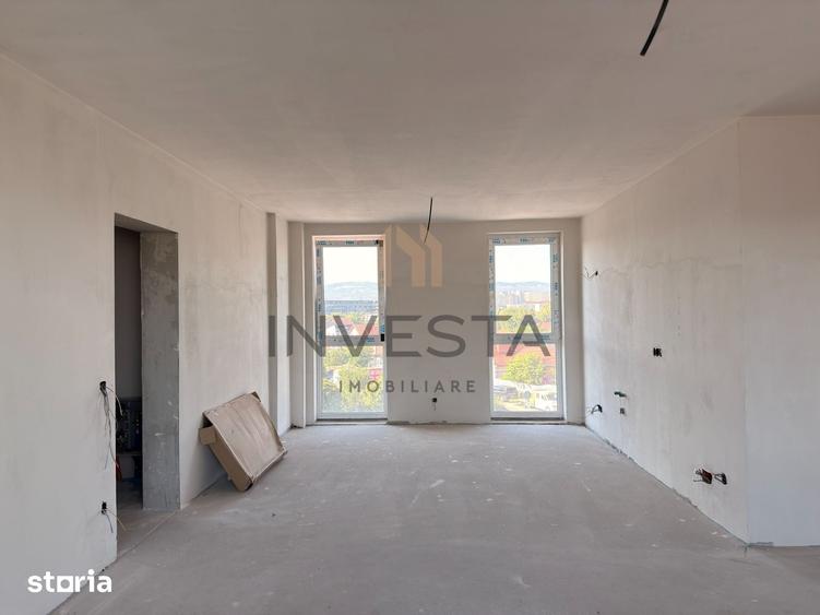 Apartament cu 4 camere semidecomandat în Bulgaria