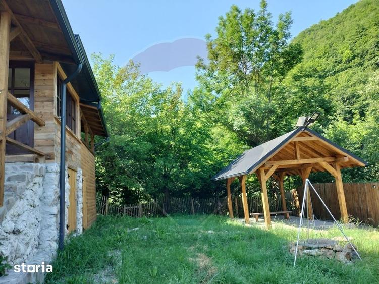 Casa de vacan?a deosebita cu ciubar si sauna - natura si relaxare - 15