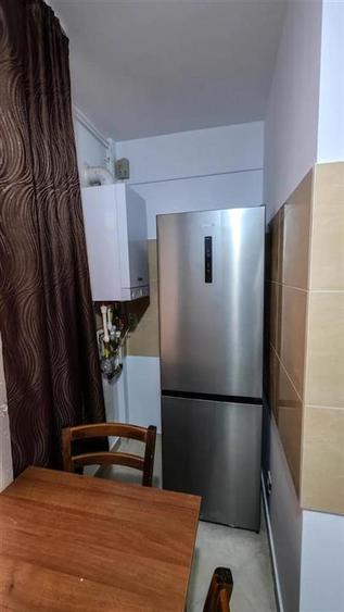 Apartament cu 2 camere semidecomandat, mobilat în Berceni