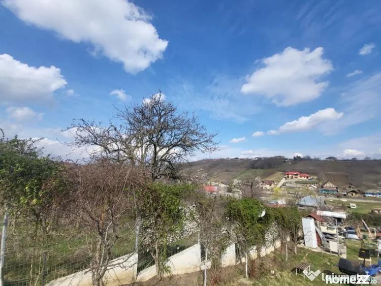 Teren de 1061 mp, în Rediu
