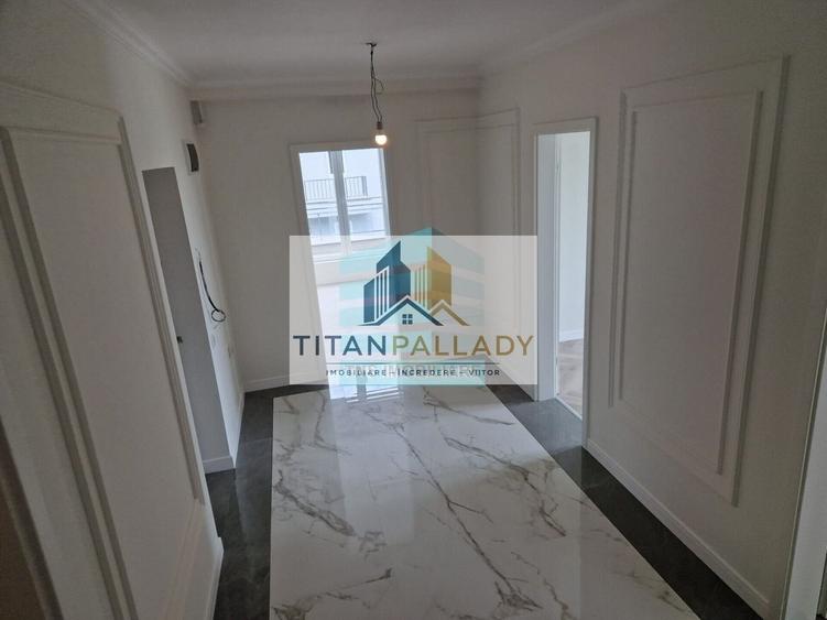 Penthouse cu 4 camere decomandat în Theodor Pallady