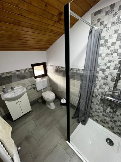 Casă individuală cu 6 camere cu Canalizare în Beclean