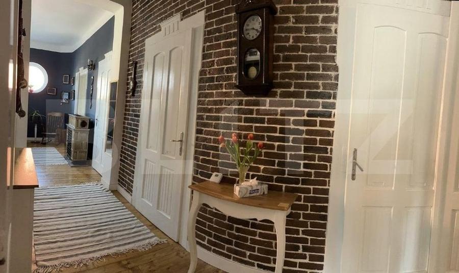 Casă cu 5 camere cu Teren 600 Mp în Elisabetin