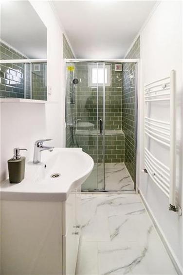 Spațiu comercial, de 448 mp, în 13 Decembrie