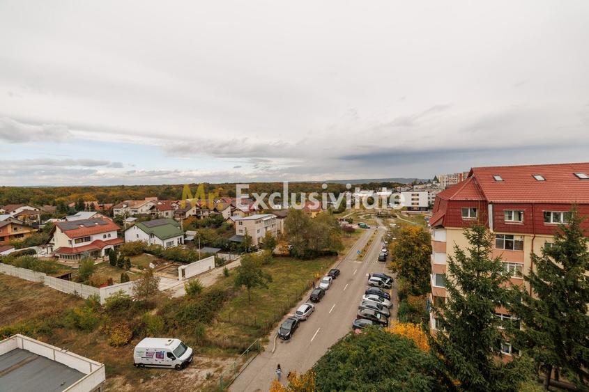 Apartament cu 4 camere decomandat, mobilat în Trivale