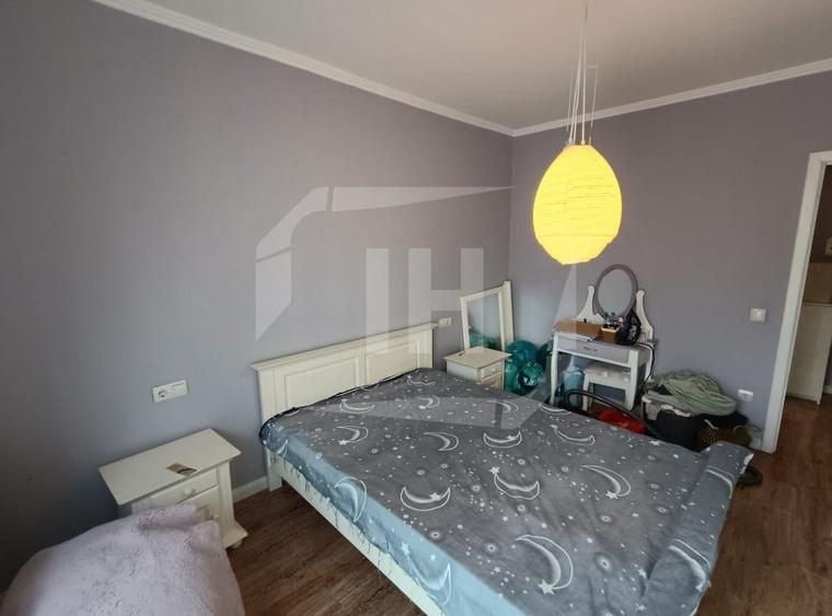 Apartament cu 3 camere semidecomandat, mobilat în Bună Ziua