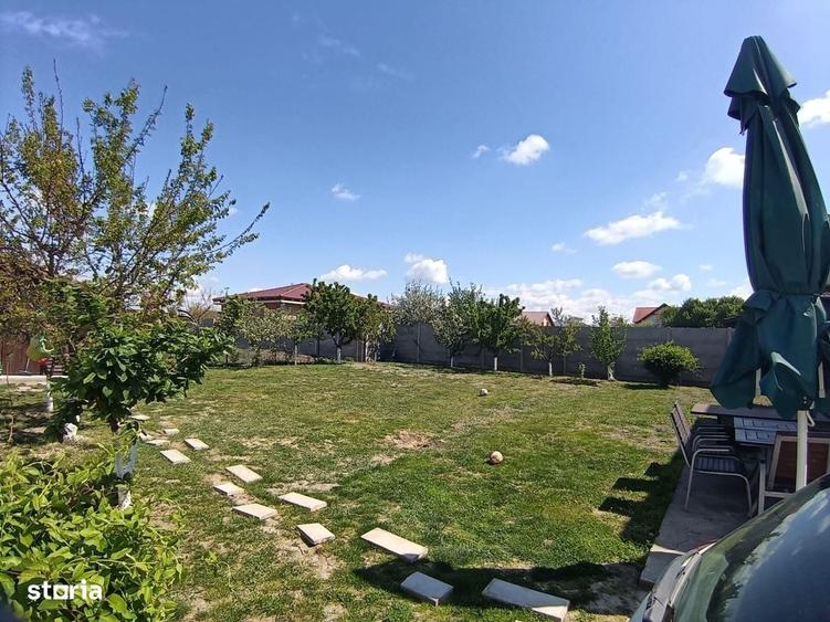 Casă cu 4 camere în Moșnița Veche