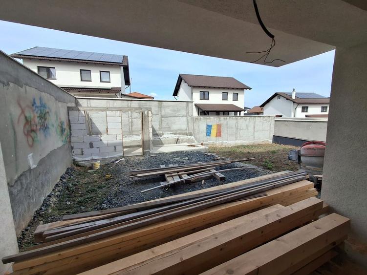 Duplex cu 3 camere cu Canalizare în Șelimbăr