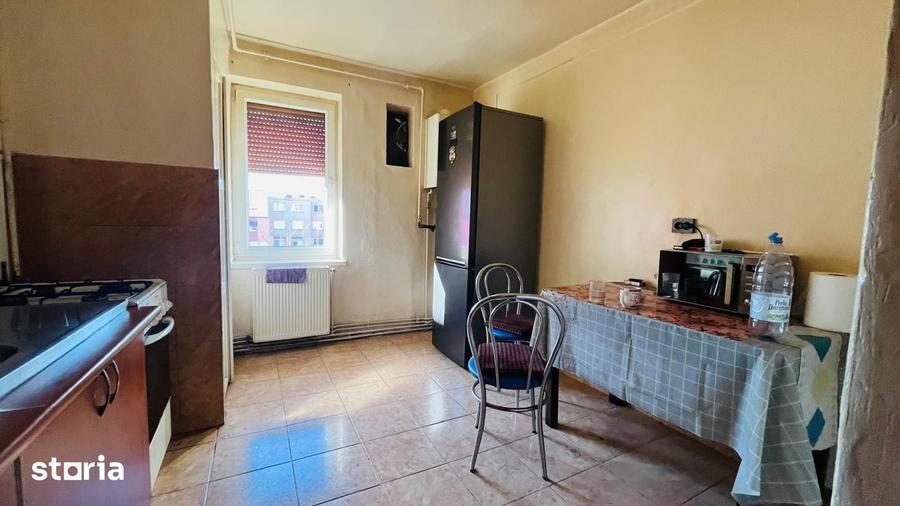 Apartament cu 4 camere în Kogălniceanu