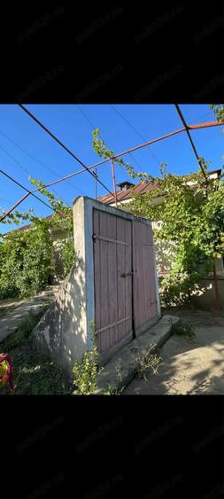 Casă cu Teren 2400 Mp în Corod