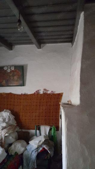 Casă cu 4 camere în Brădeanu