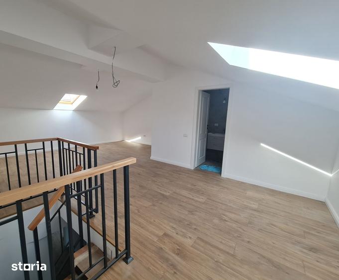 Casă cu 5 camere cu Teren 250 Mp în Central
