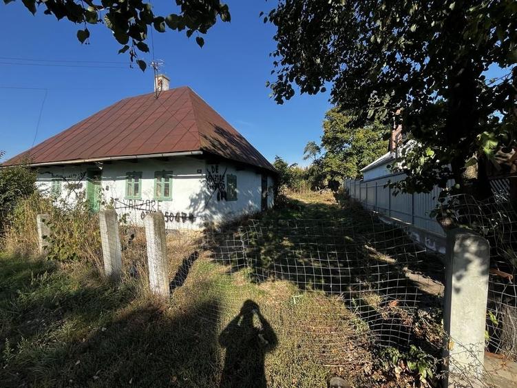 Casă cu 3 camere în Central