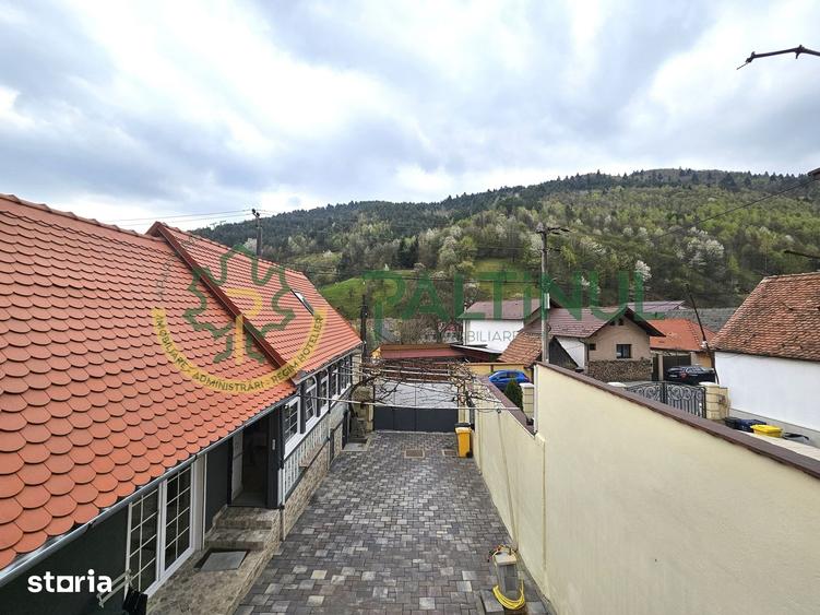 Casă cu 3 camere cu Teren 478 Mp în Central
