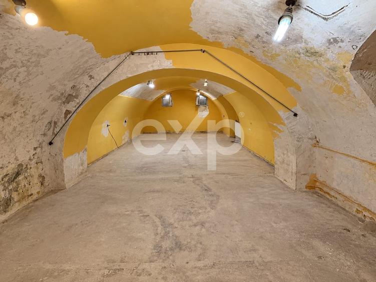 Spațiu comercial, de 80 mp, în Brașovul Vechi