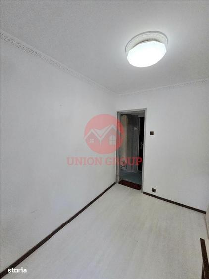 Apartament 3 Camere, Semidecomandat, Zona Piata Amzacea, Etaj 1 - 12