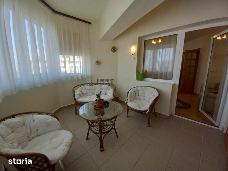 Apartament cu 3 camere în Tomis I