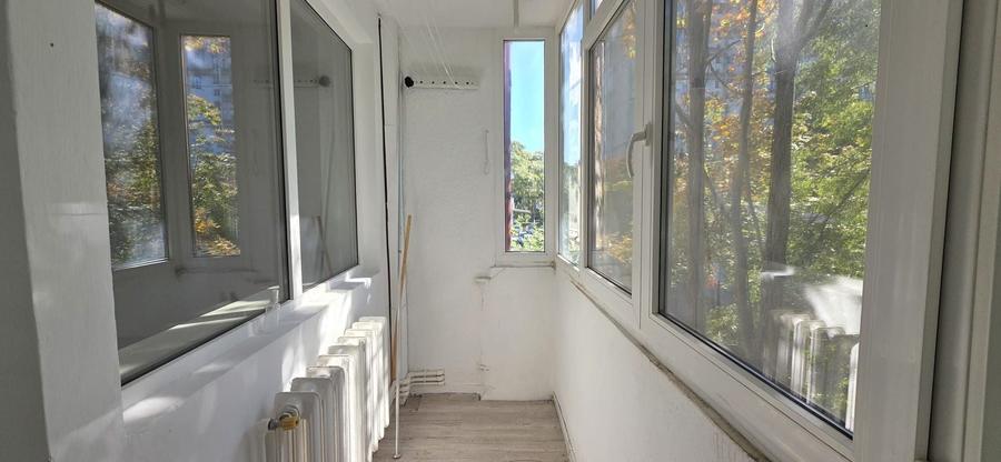 Apartament cu 2 camere semidecomandat, mobilat în Tomis II