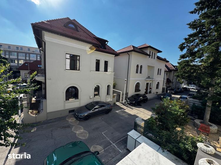 Spațiu comercial, de 270 mp, în Centrul Civic