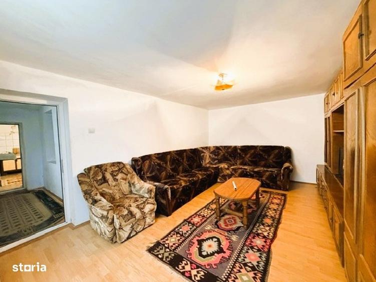 Casă cu 3 camere în Slătioara
